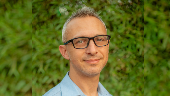 Dr. Tal Laviv received the Ben Barres early career acceleration award